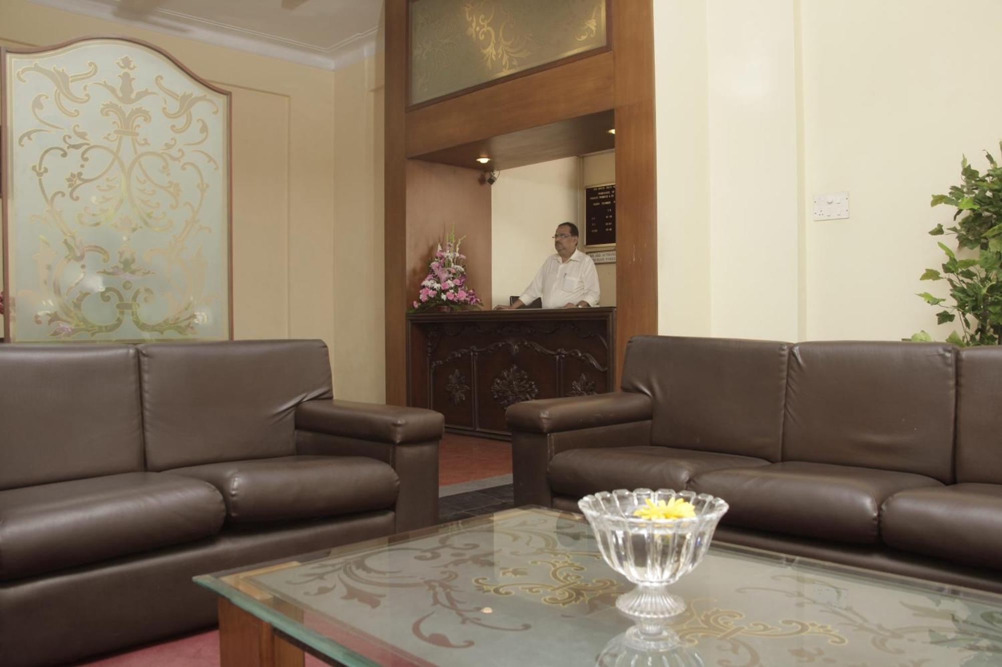 Sea Green South Hotel Mumbai  Buitenkant foto