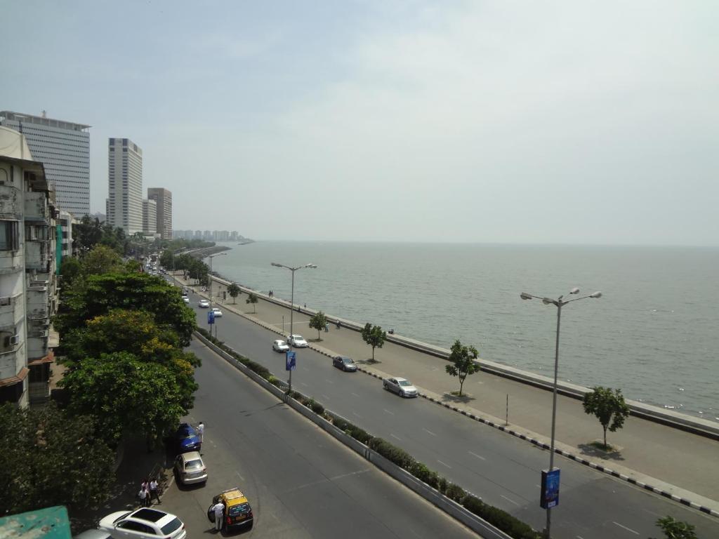Sea Green South Hotel Mumbai  Buitenkant foto